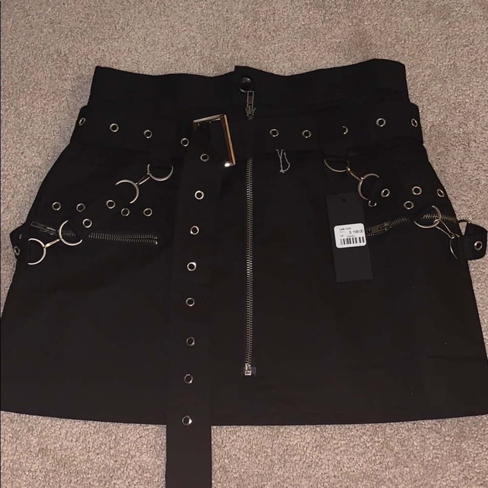 NWT CARMAR CHAIN SKIRT